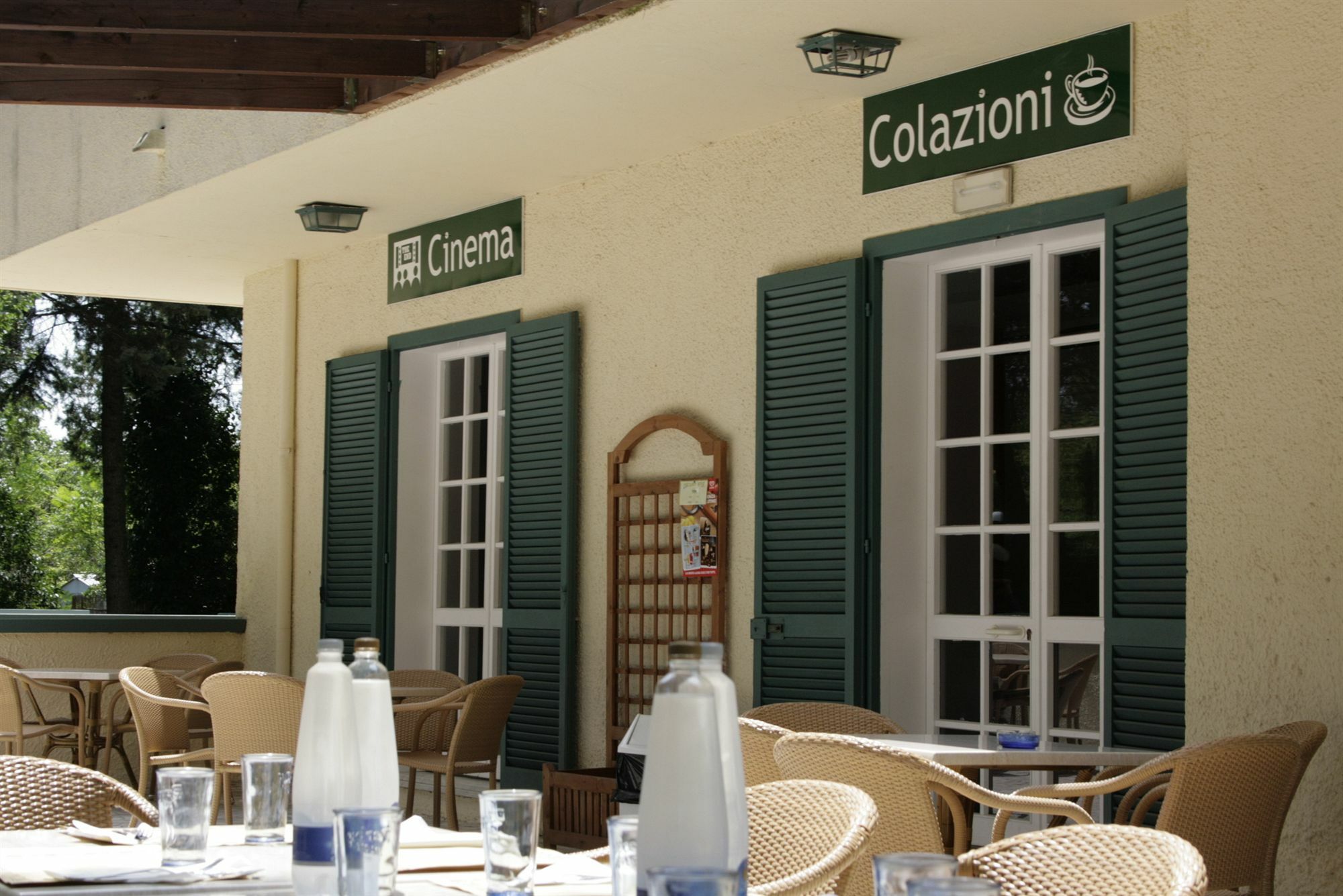 Villaggio Mithos Misano Adriatico Exteriör bild