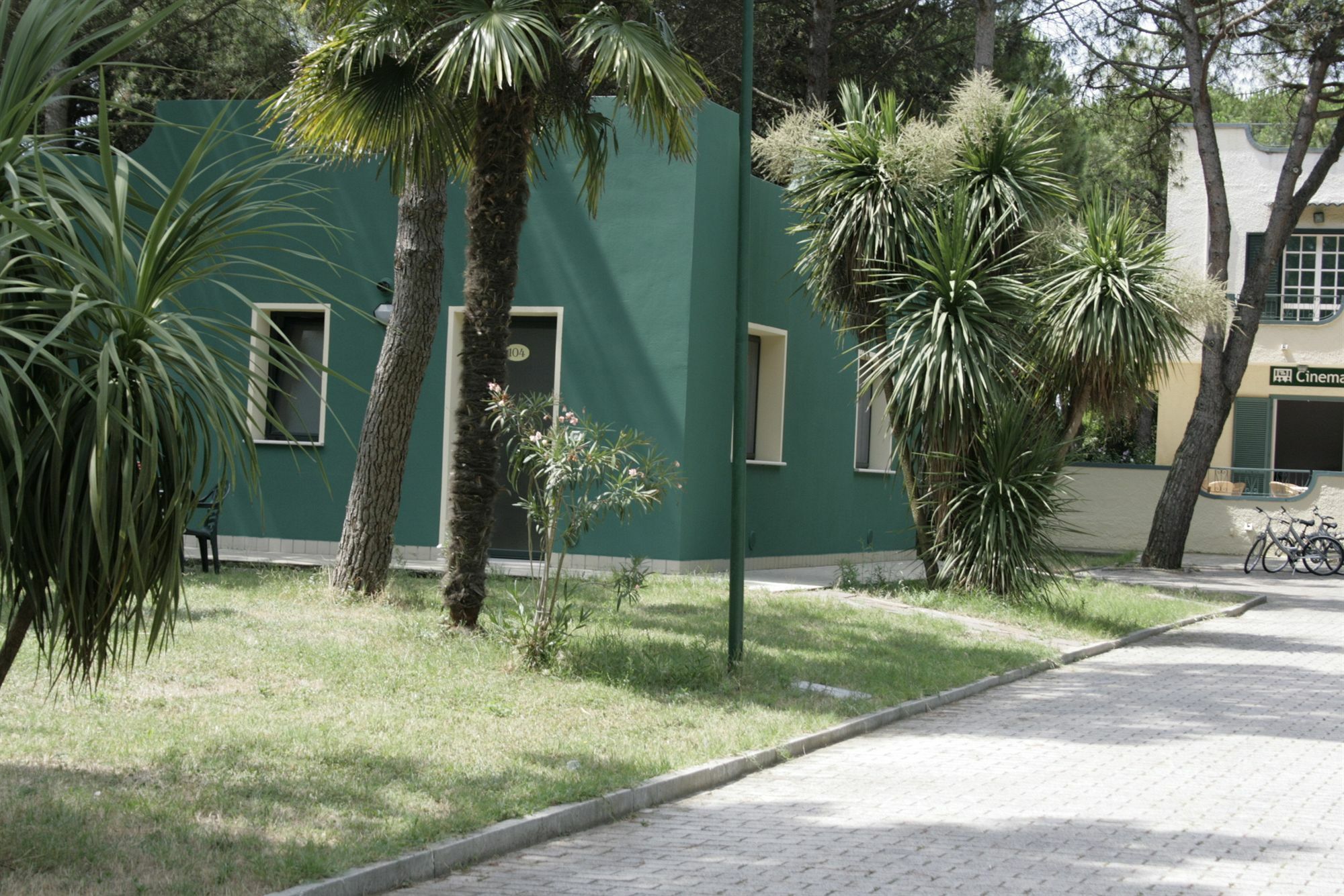 Villaggio Mithos Misano Adriatico Exteriör bild