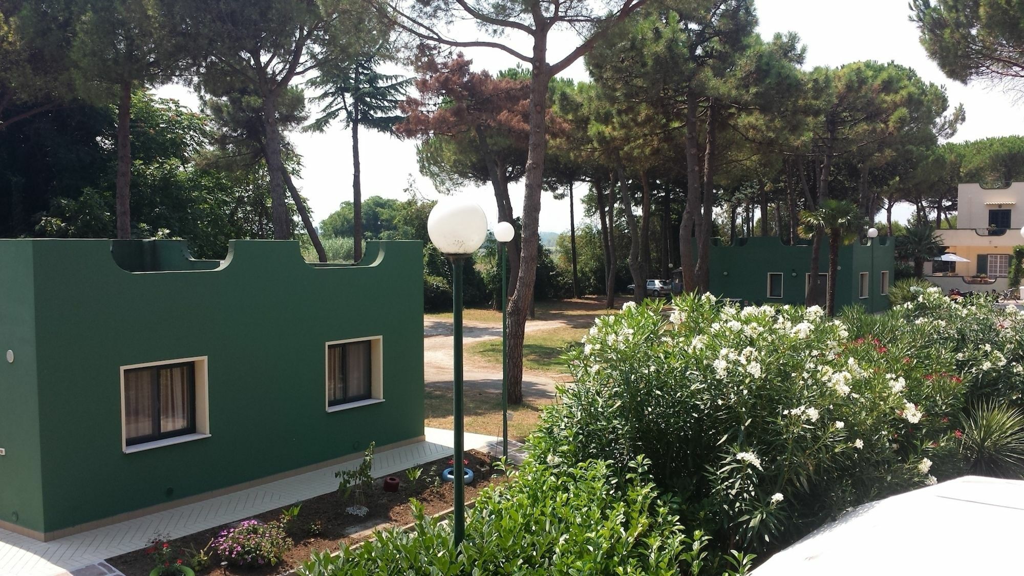 Villaggio Mithos Misano Adriatico Exteriör bild